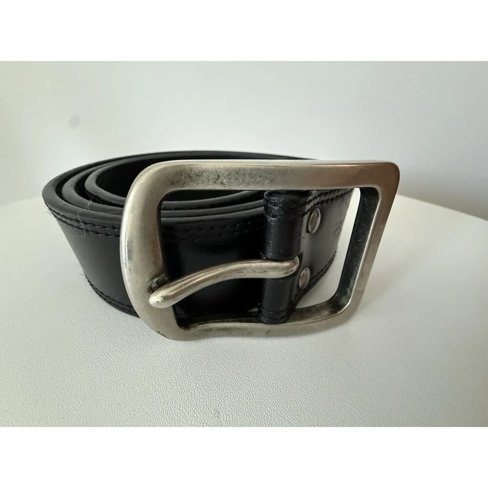 Levi’s Men’s Black Genuine Leather Belt Size 40/100 Silver Buckle 11LP0221